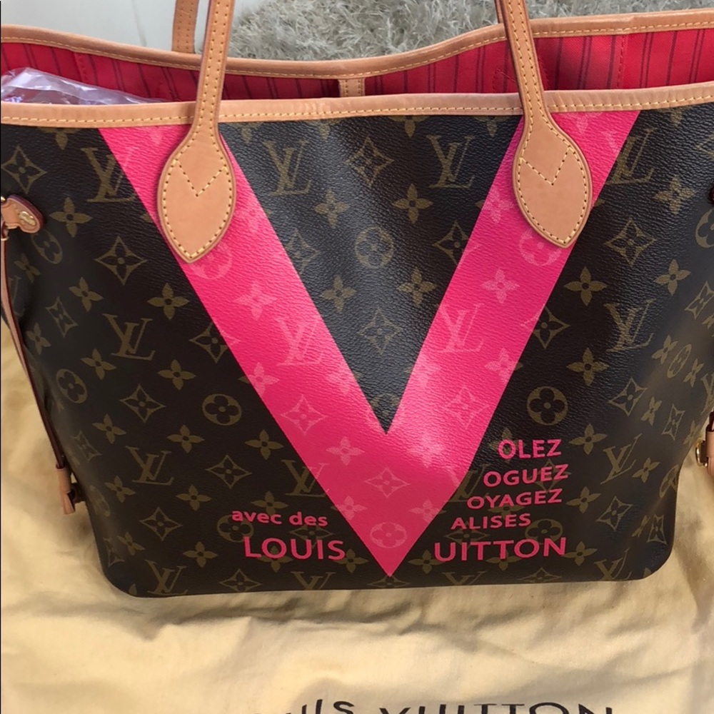 Louis Vuitton never full MM